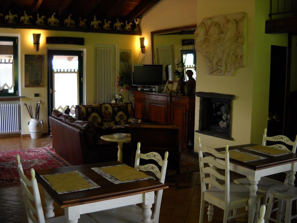 Agriturismo Maiocchi Villa Borgarello ภายนอก รูปภาพ