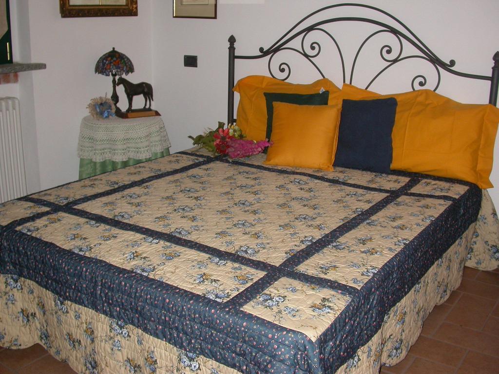 Agriturismo Maiocchi Villa Borgarello ห้อง รูปภาพ