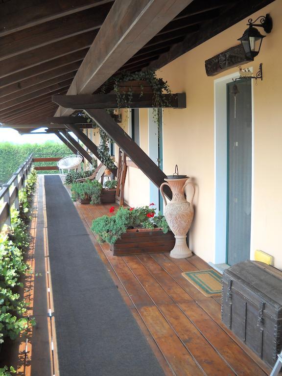 Agriturismo Maiocchi Villa Borgarello ภายนอก รูปภาพ