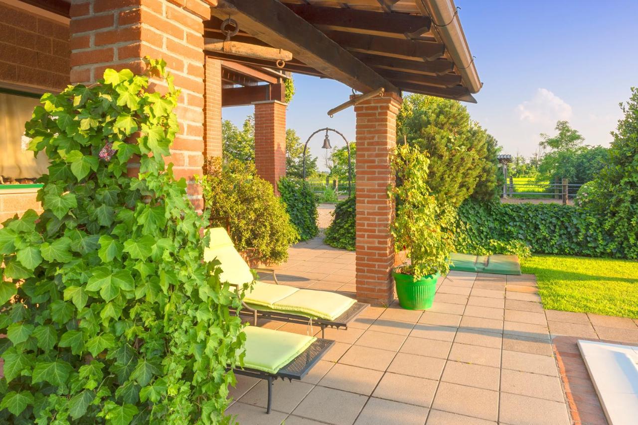 Agriturismo Maiocchi Villa Borgarello ภายนอก รูปภาพ